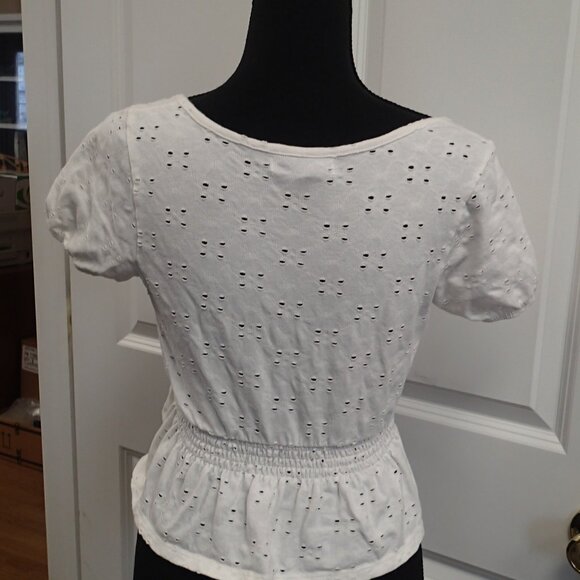 Arizona Jean Co White Eyelit Size Small Crop Top - Picture 3 of 5